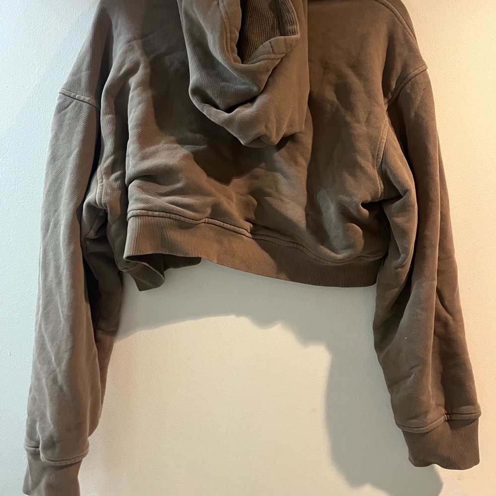 Elwood Core Babydoll Crop Zip Hoodie - Picture 2 of 3